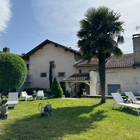 Le Charles IX Apartment Roussillon  Екстериор снимка