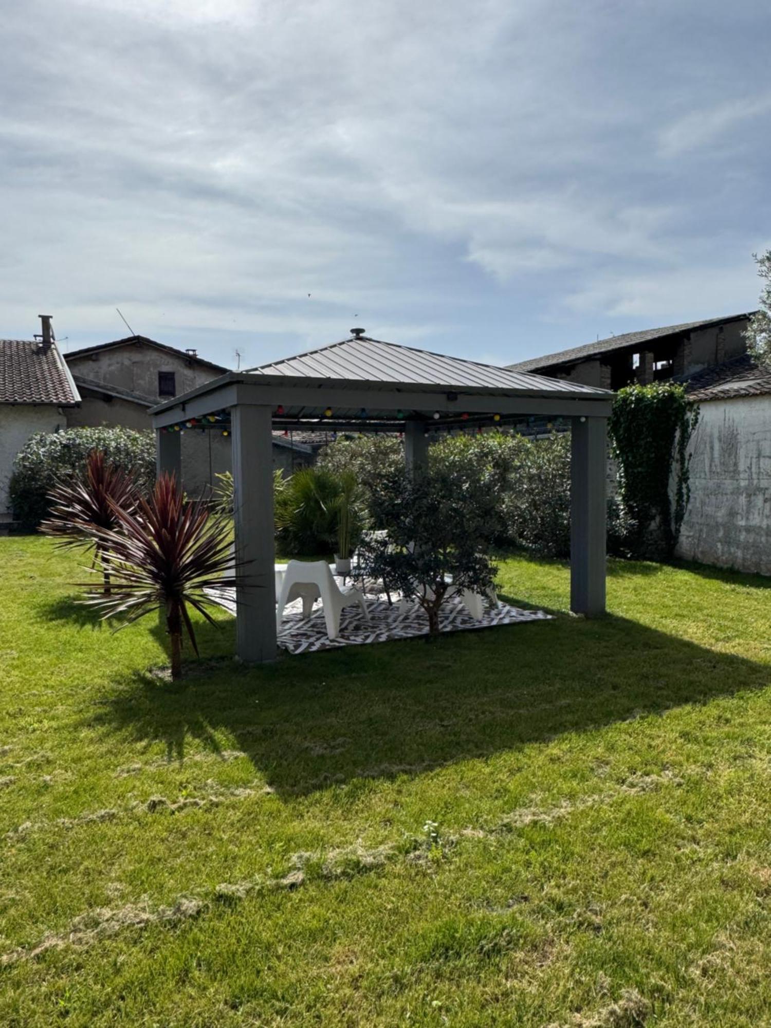 Le Charles IX Apartment Roussillon  Екстериор снимка